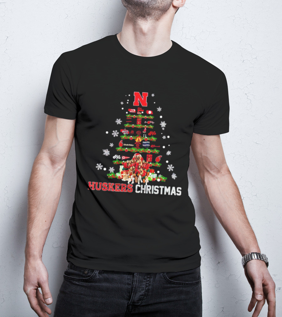 Huskers Christmas Tree With Nebraska Cornhuskers Logo And Holiday Decorations T-Shirt