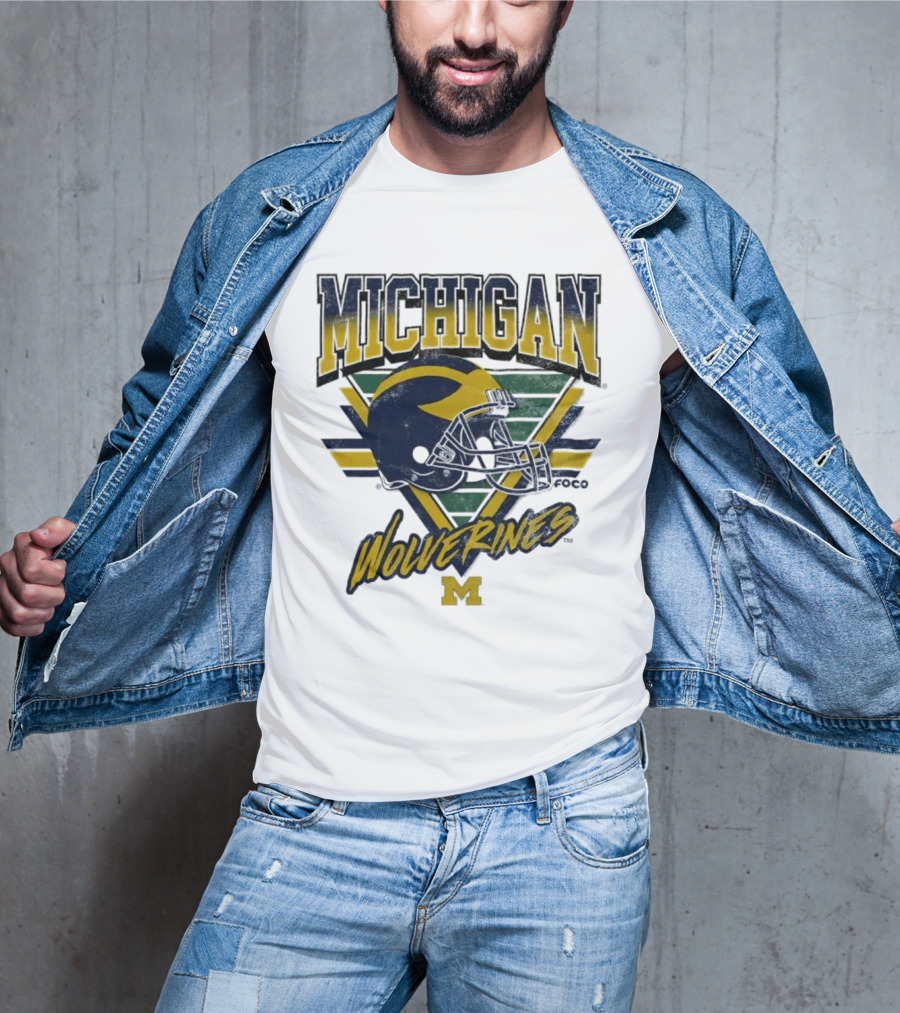 Michigan Wolverines Vintage Triangle Football Helmet M T-Shirt