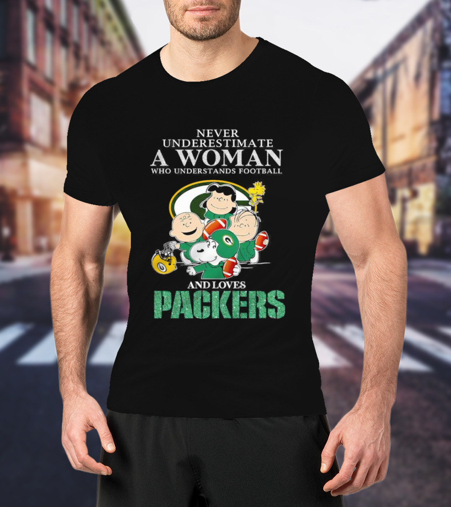 Never Underestimate A Woman Who Understands Football And Loves Packers Featuring Peanuts Characters T-Shirt