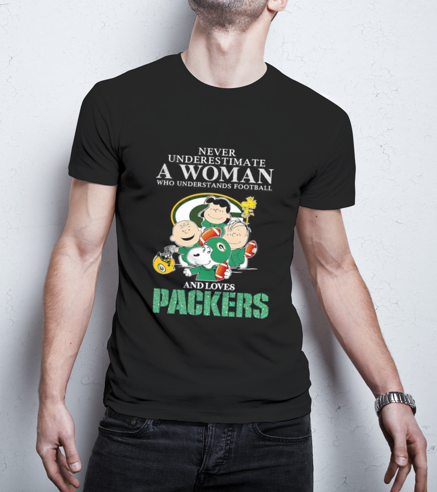 Never Underestimate A Woman Who Understands Football And Loves Packers Featuring Peanuts Characters T-Shirt