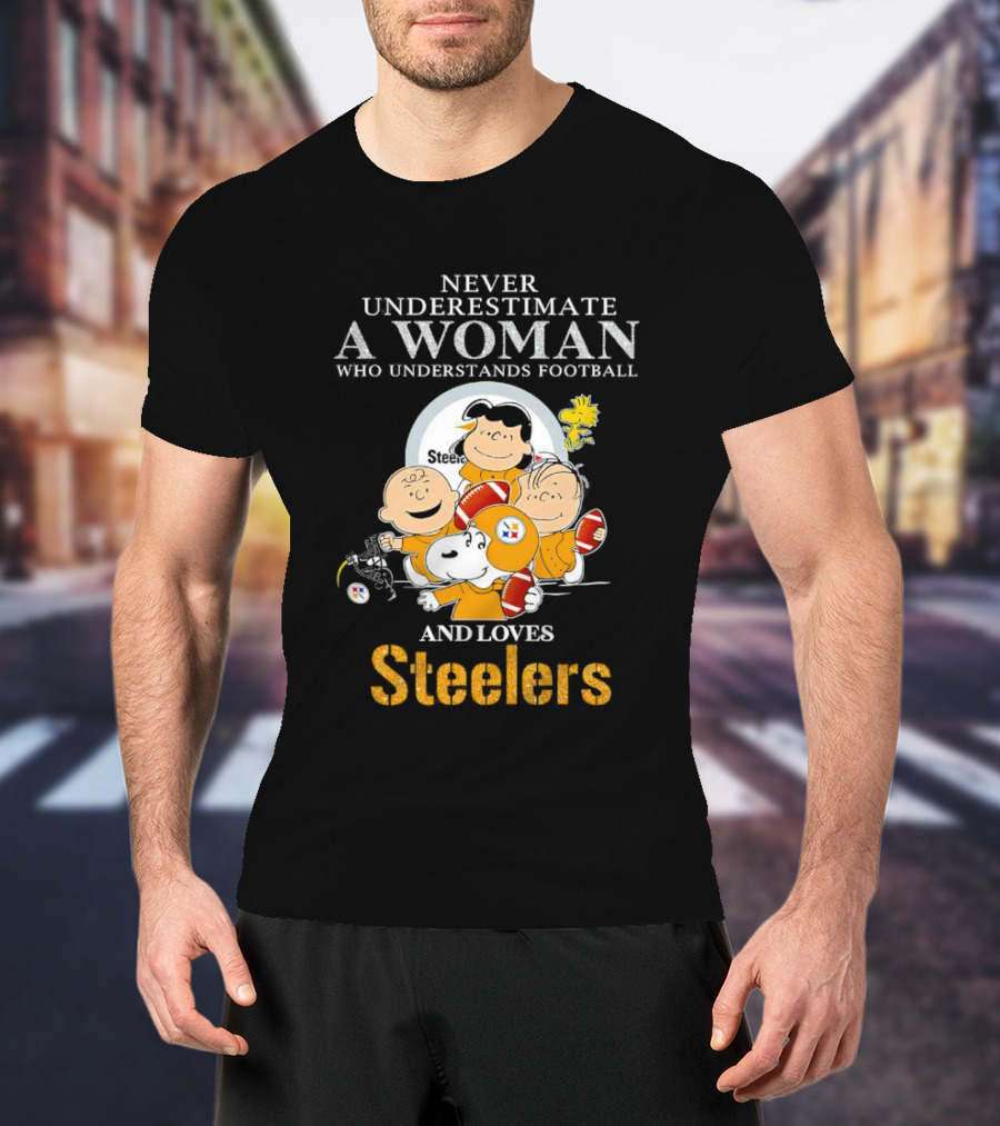 Peanuts Characters Never Underestimate A Woman Who Loves Steelers Football T-Shirt