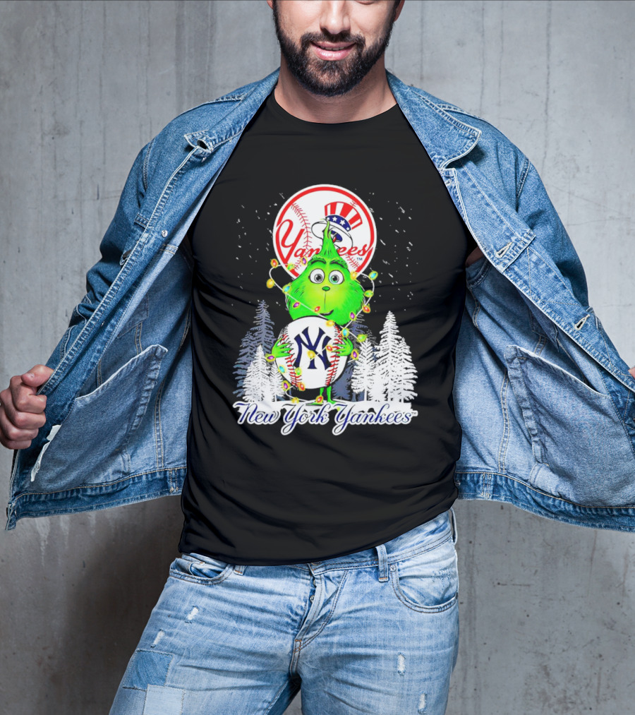 New York Yankees Grinch Christmas Hug With Baseball And Trees T-Shirt