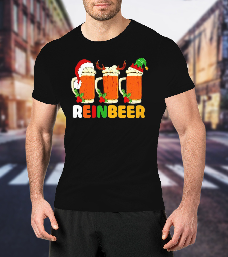 Reinbeer Merry Christmas Funny Beer Mugs With Santa And Elf Hats And Reindeer Antlers T-Shirt