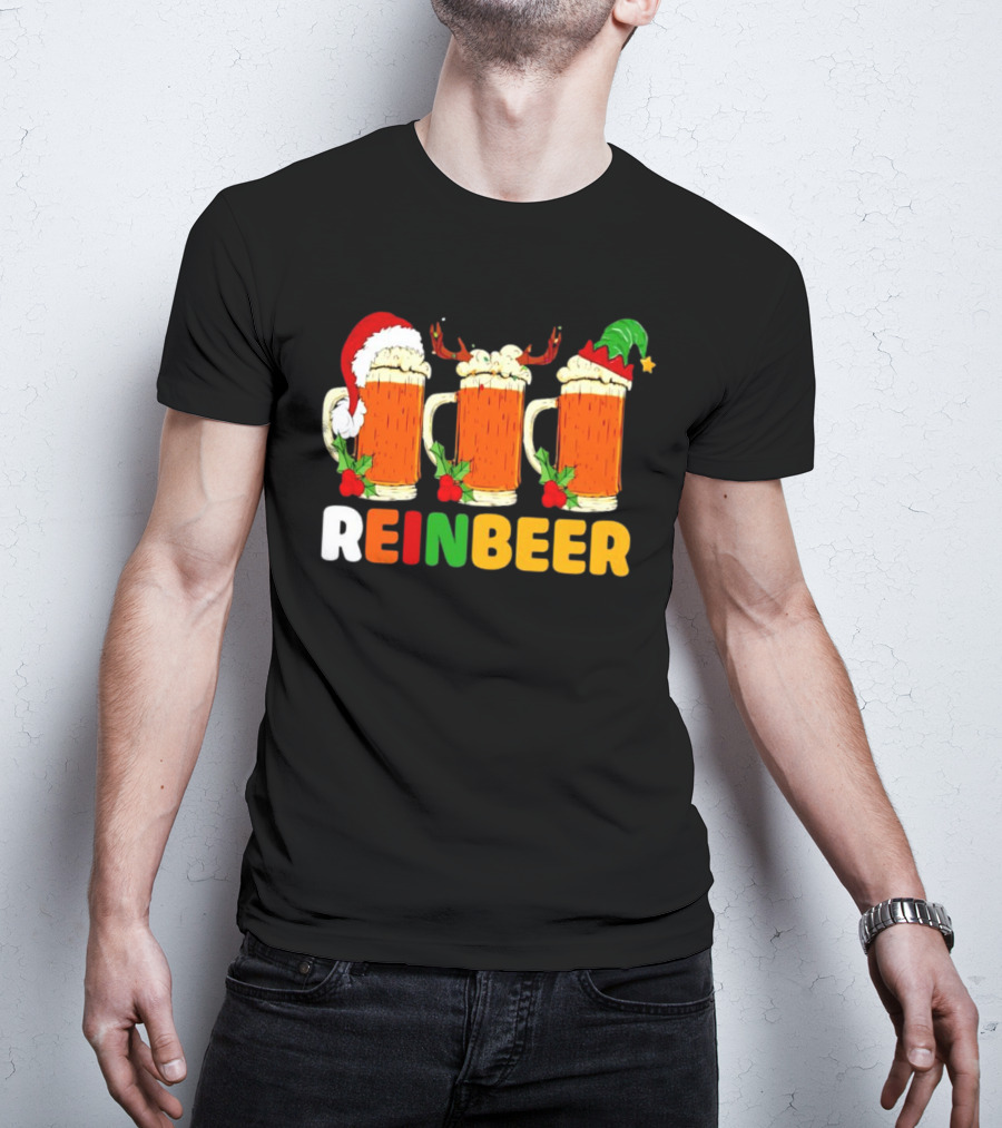 Reinbeer Merry Christmas Funny Beer Mugs With Santa And Elf Hats And Reindeer Antlers T-Shirt