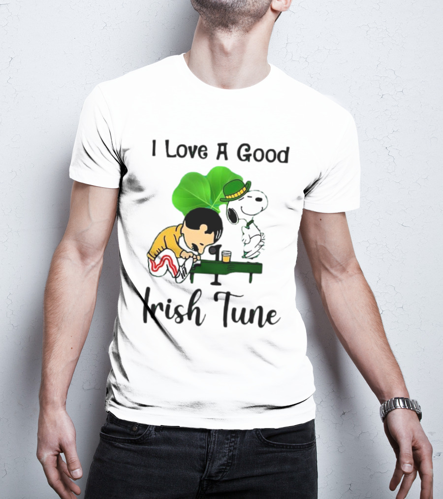 I Love A Good Irish Tune St Patrick Day Snoopy Piano Shamrock T-Shirt