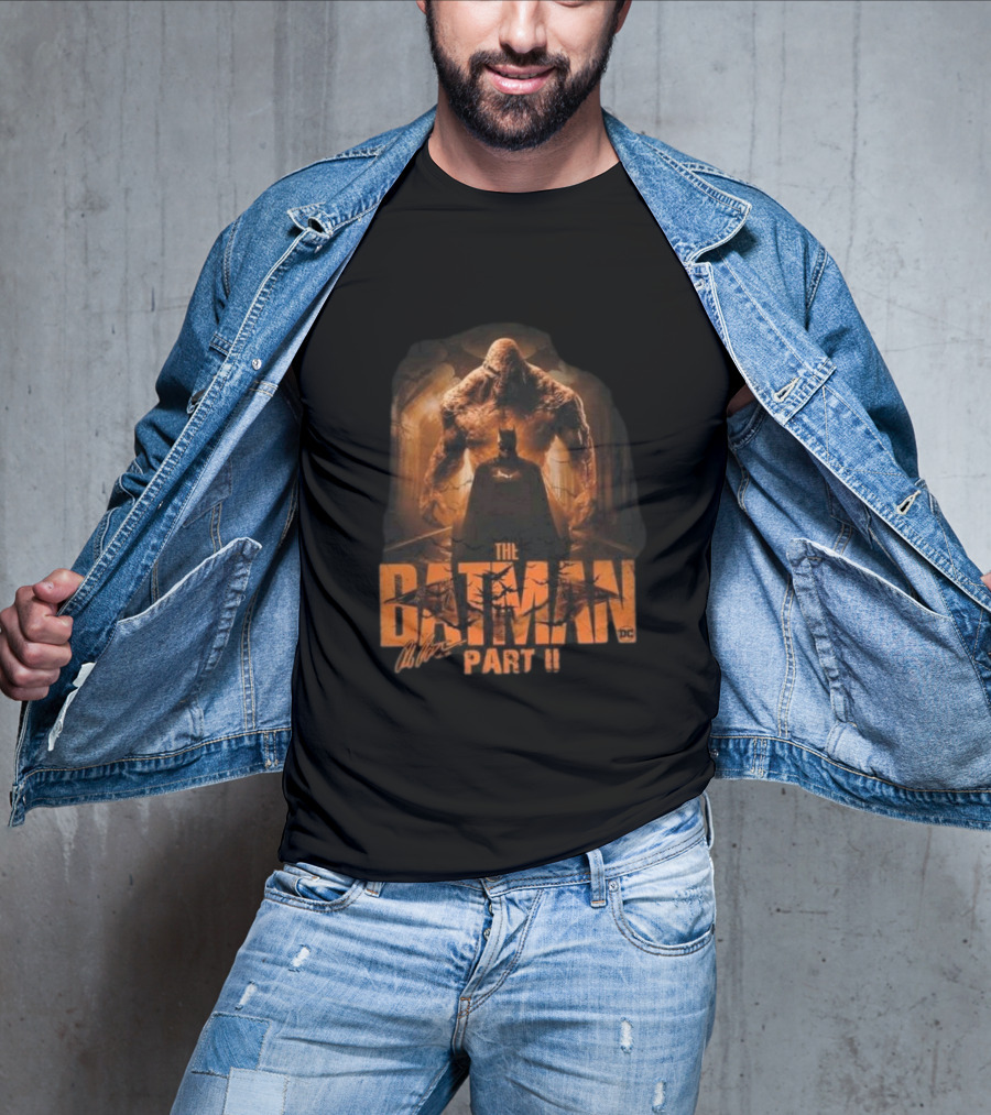 The Batman Part II Gotham City DC Comic Signature Hero T-Shirt