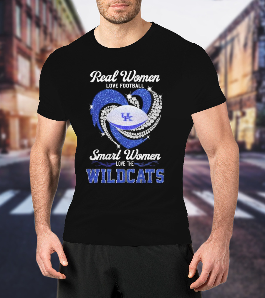 Real Women Love Football Smart Women Love The Wildcats UK Diamond Heart T-Shirt