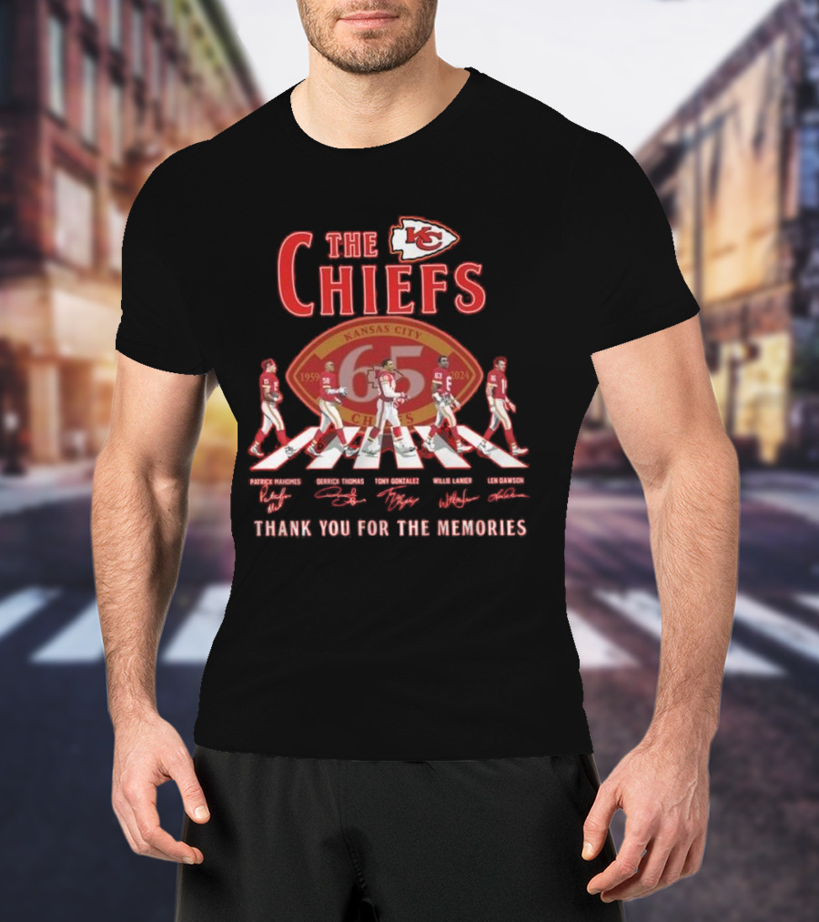 The Kansas City Chiefs 65 Years Thank You For The Memories Patrick Mahomes Derrick Thomas Tony Gonzalez Willie Lanier Len Dawson Abbey Road Signatures T-Shirt