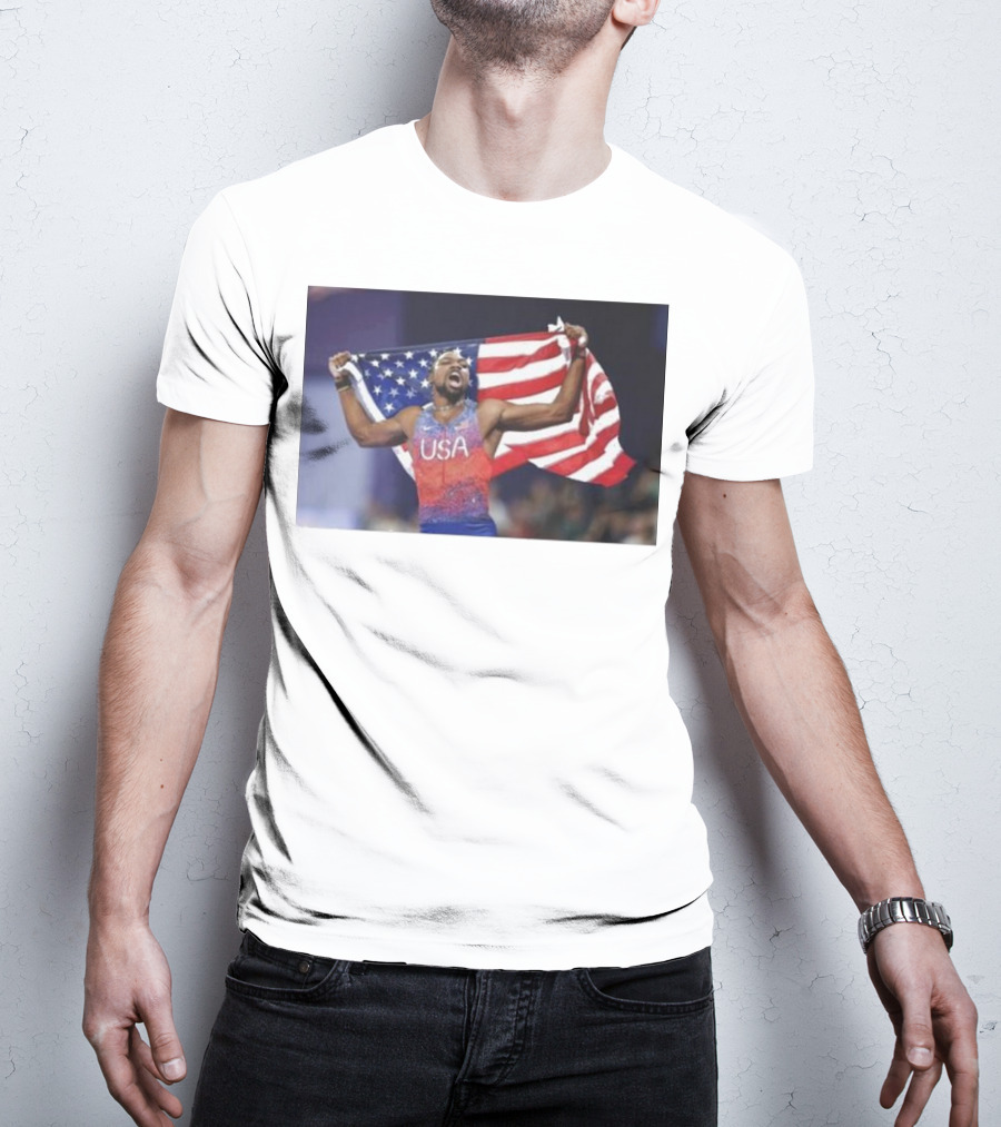 USA Track Champion Noah Lyles Celebrates 100M Victory Paris Olympics T-Shirt