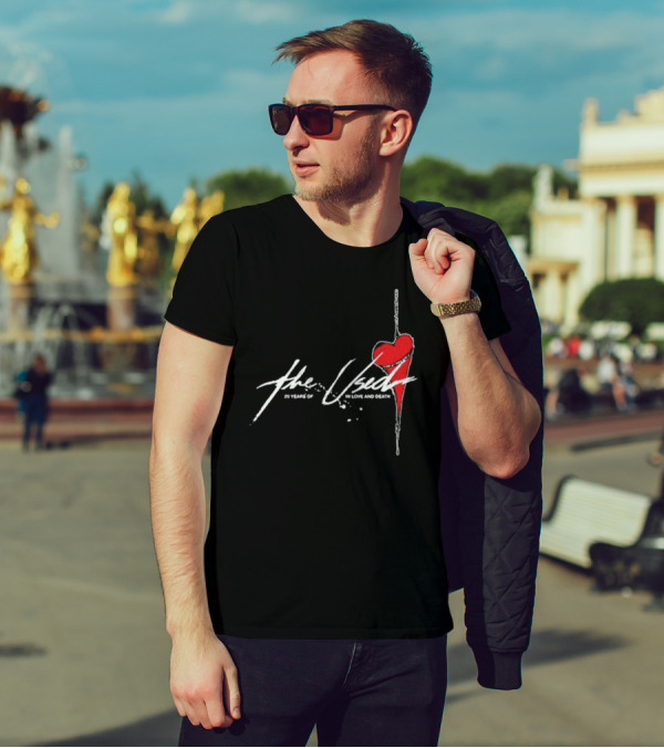 The Used 20 Years Of In Love And Death Red Heart Vintage T-Shirt