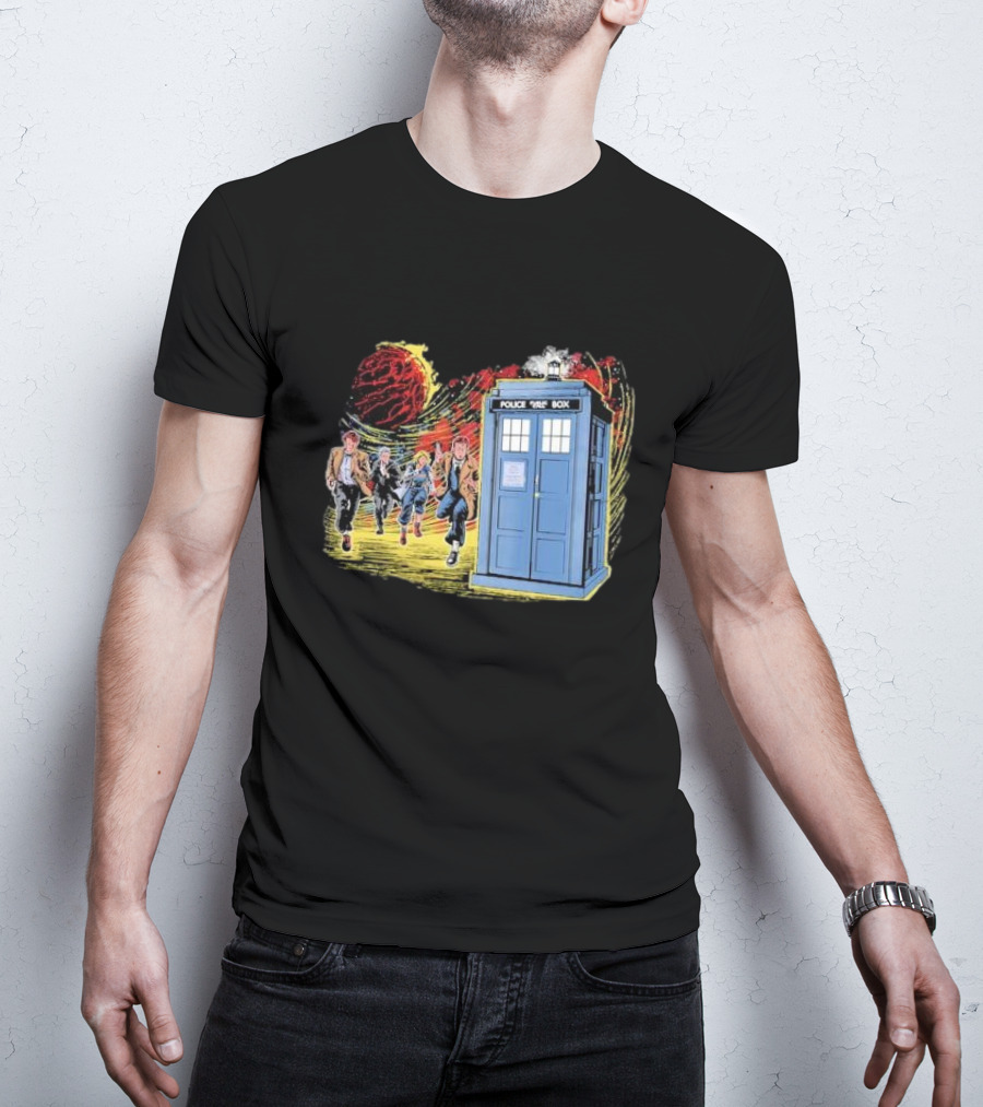 Police Public Box Time Travel Sci-fi Comics Chase With Doctor And Companions T-Shirt