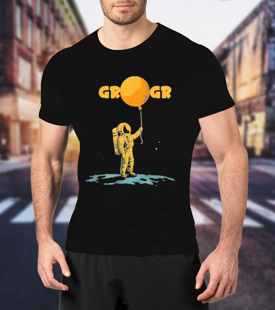 Aj Writes Crypto Get Rich Or Get Rekt Astronaut Holding Orange Moon Balloon T-Shirt