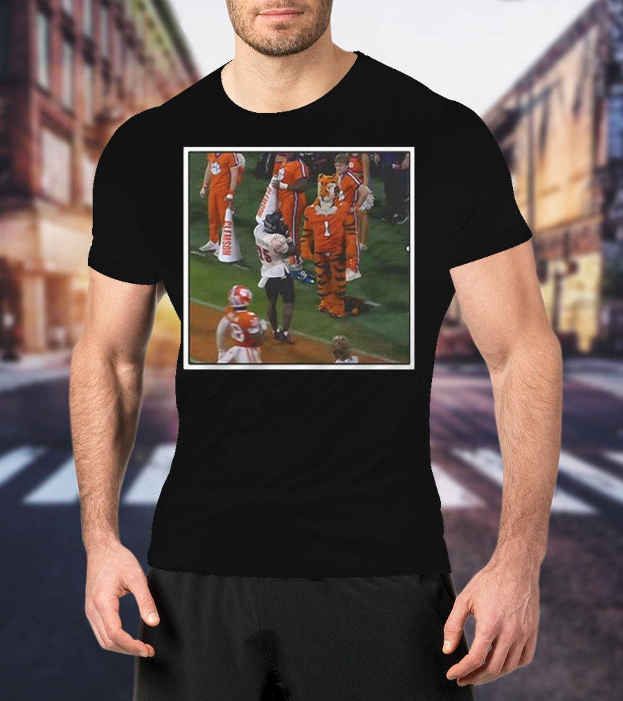 Clemson Tigers Mascot And Louisville Cardinals Player On Sideline T-Shirt