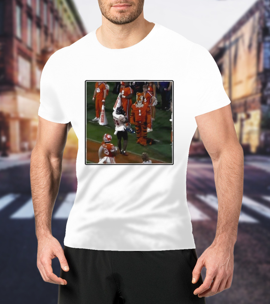 Louisville Victory Dance Night Night Celebration Against Clemson Tiger Mascot T-Shirt