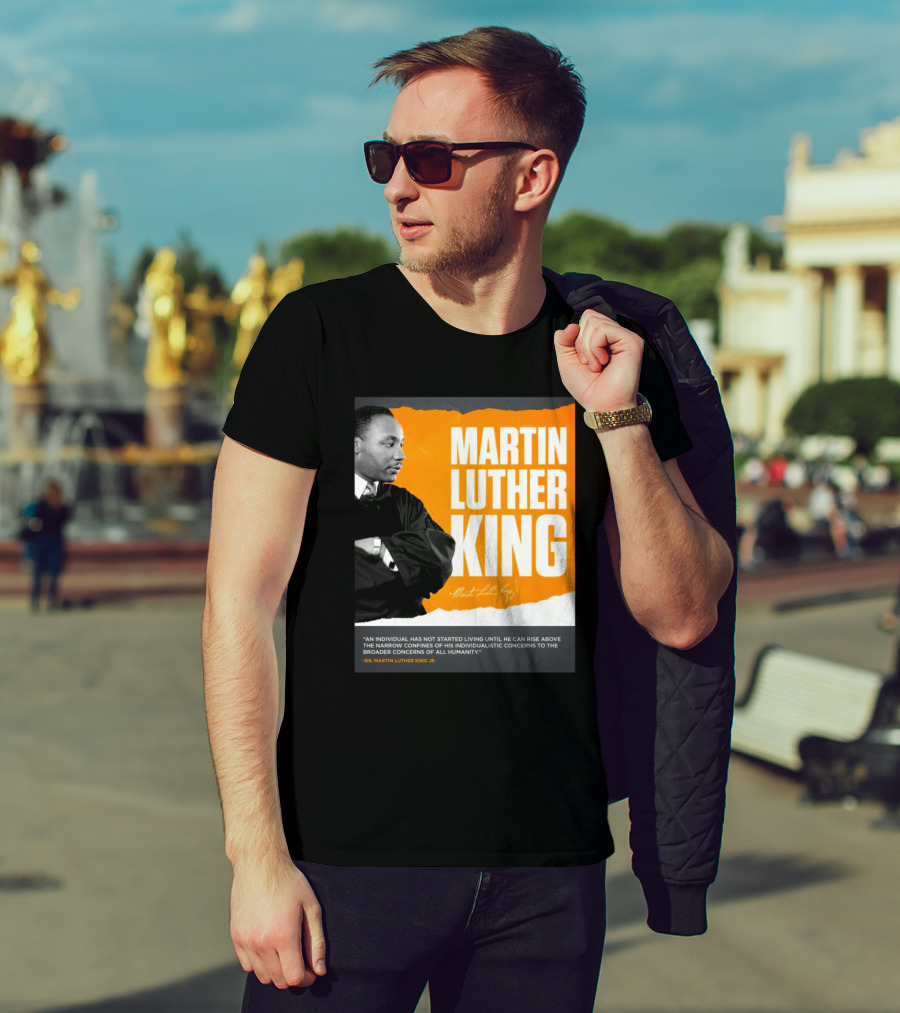 Martin Luther King Jr Tennessee Football Legacy With Signature And Quote T-Shirt