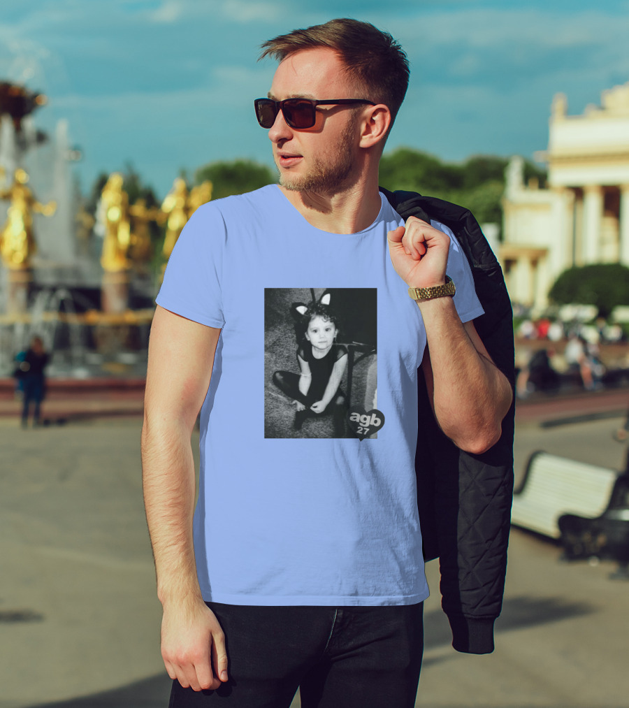 Agb 27 Vintage Style Cat Costume Photograph T-Shirt