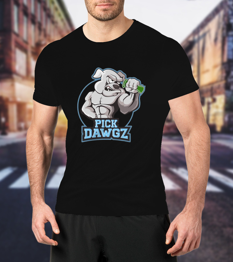 Pick Dawgz Muscular Bulldog Holding Money T-Shirt