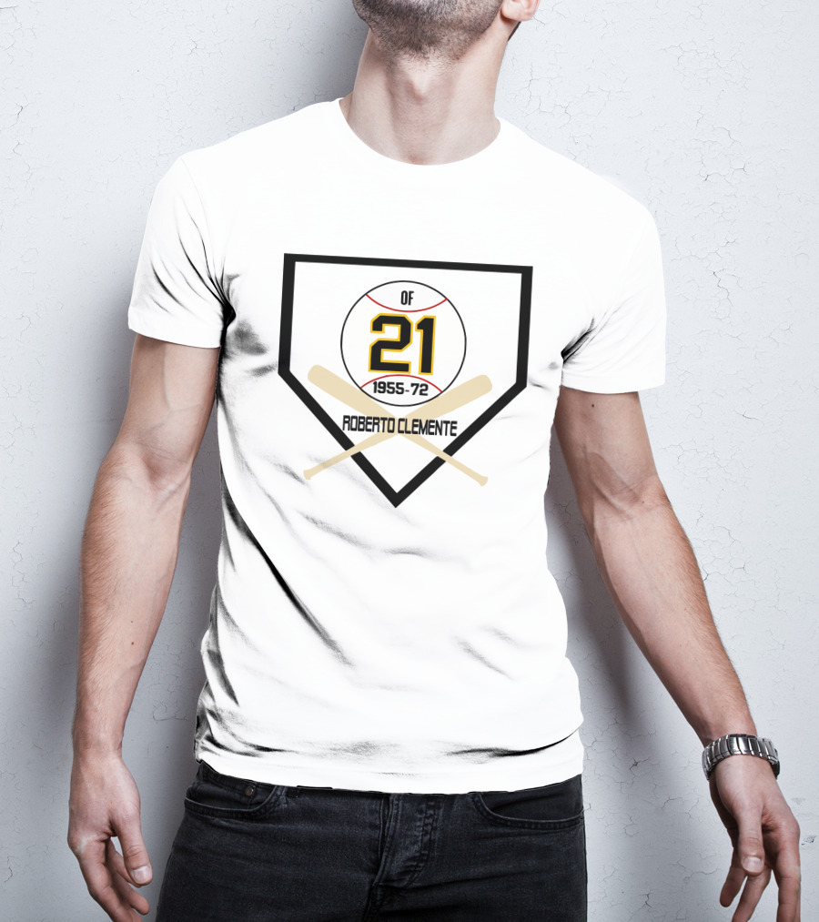 Roberto Clemente Number 21 OF 1955-72 Home Plate With Crossed Bats T-Shirt