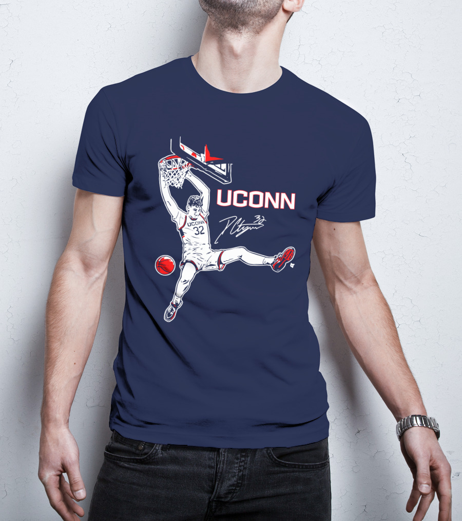 UConn Basketball Donovan Clingan Slam Dunk Signature 32 T-Shirt