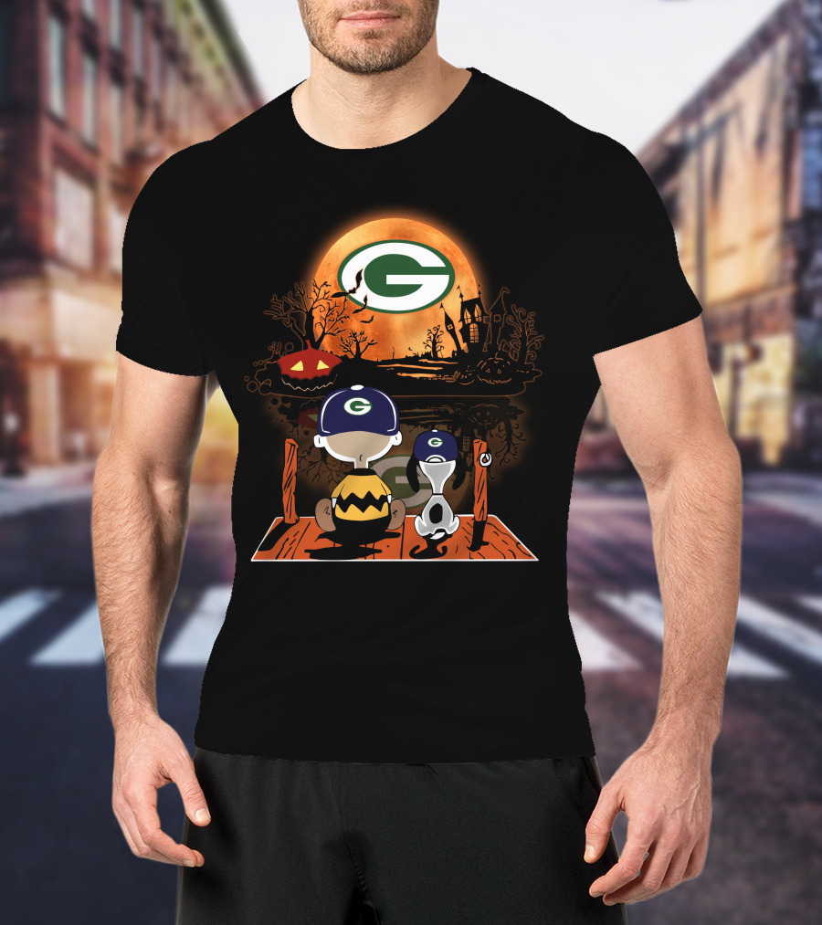 Charlie Brown And Snoopy Halloween Scene With Green Bay Packers T-Shirt