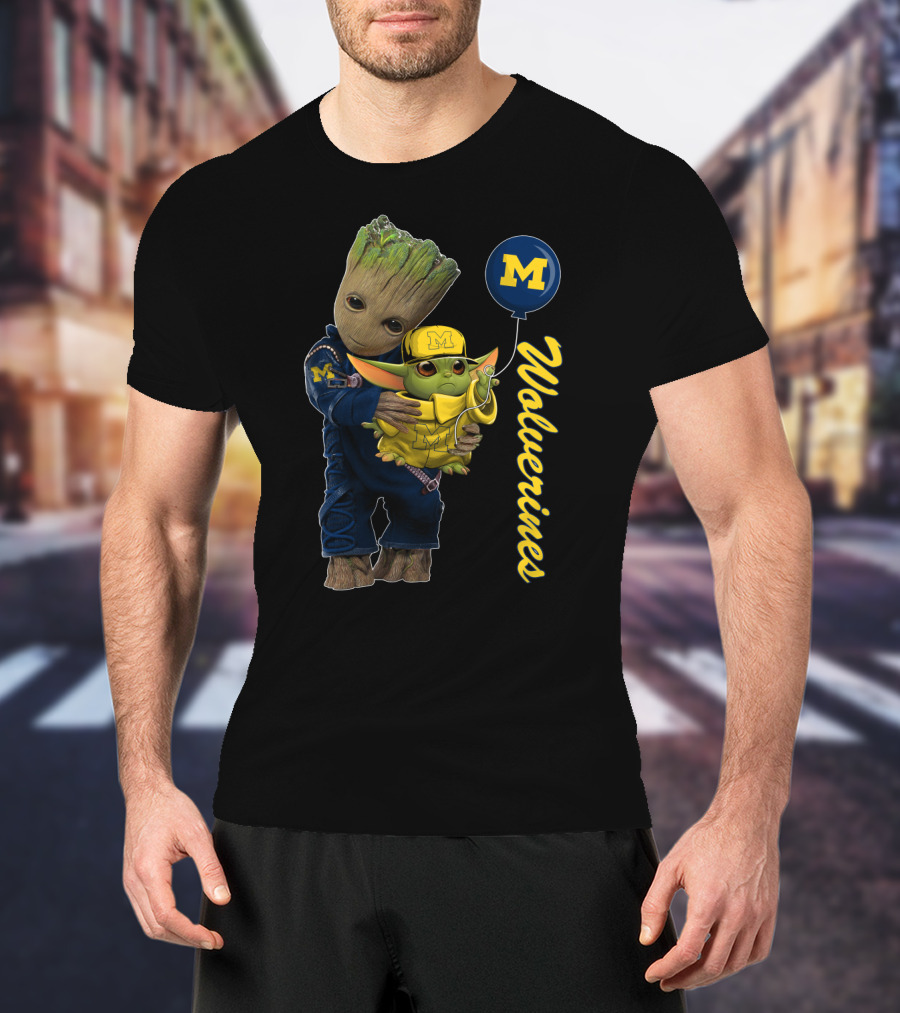 G&Y-Michigan Wolverines M Balloon Hug T-Shirt