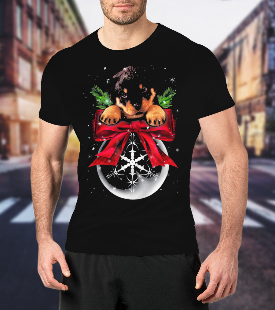 Rottweiler Puppy Christmas Bauble Snowflake Noel T-Shirt