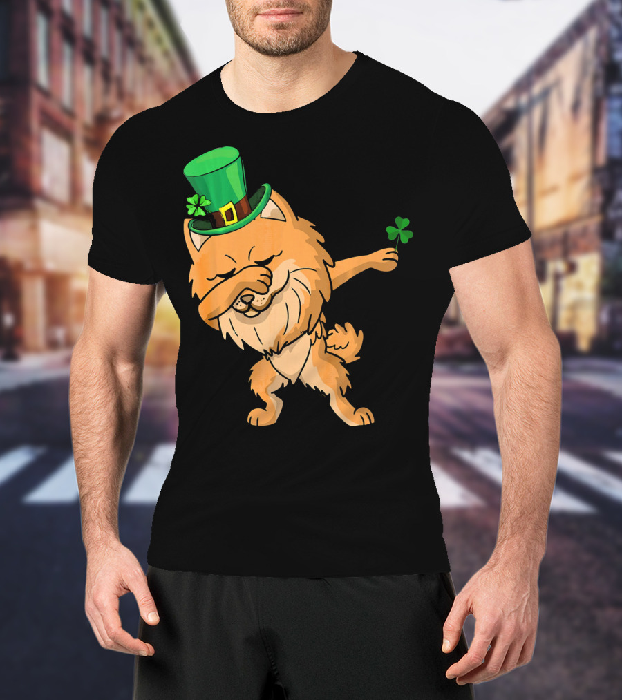 St Patricks Dabbing Pomeranian Leprechaun With Shamrock T-Shirt