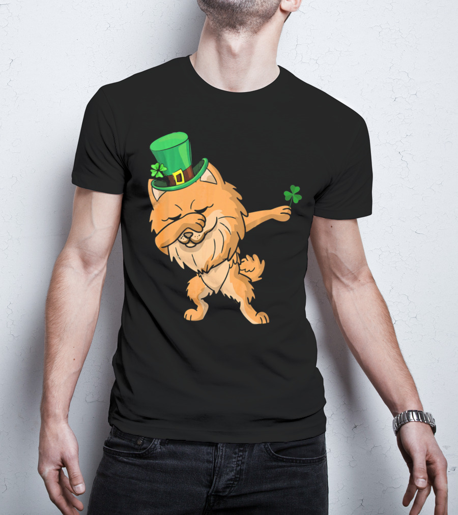 St Patricks Dabbing Pomeranian Leprechaun With Shamrock T-Shirt