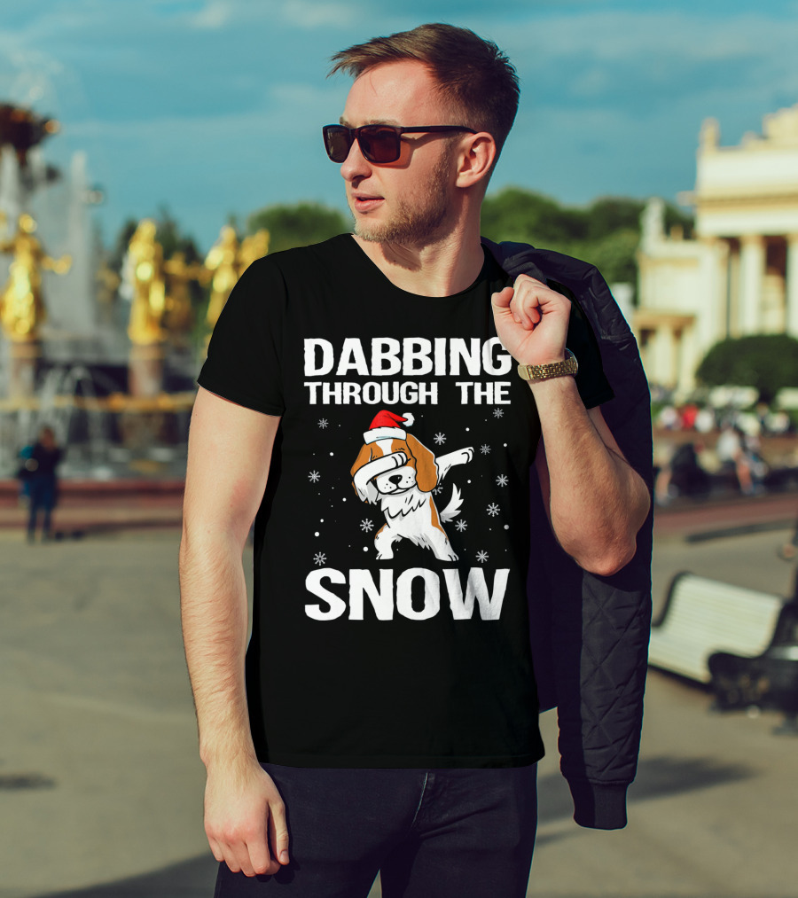 Dabbing Through The Snow Cavalier King Charles Spaniel Christmas Dog Santa Hat T-Shirt