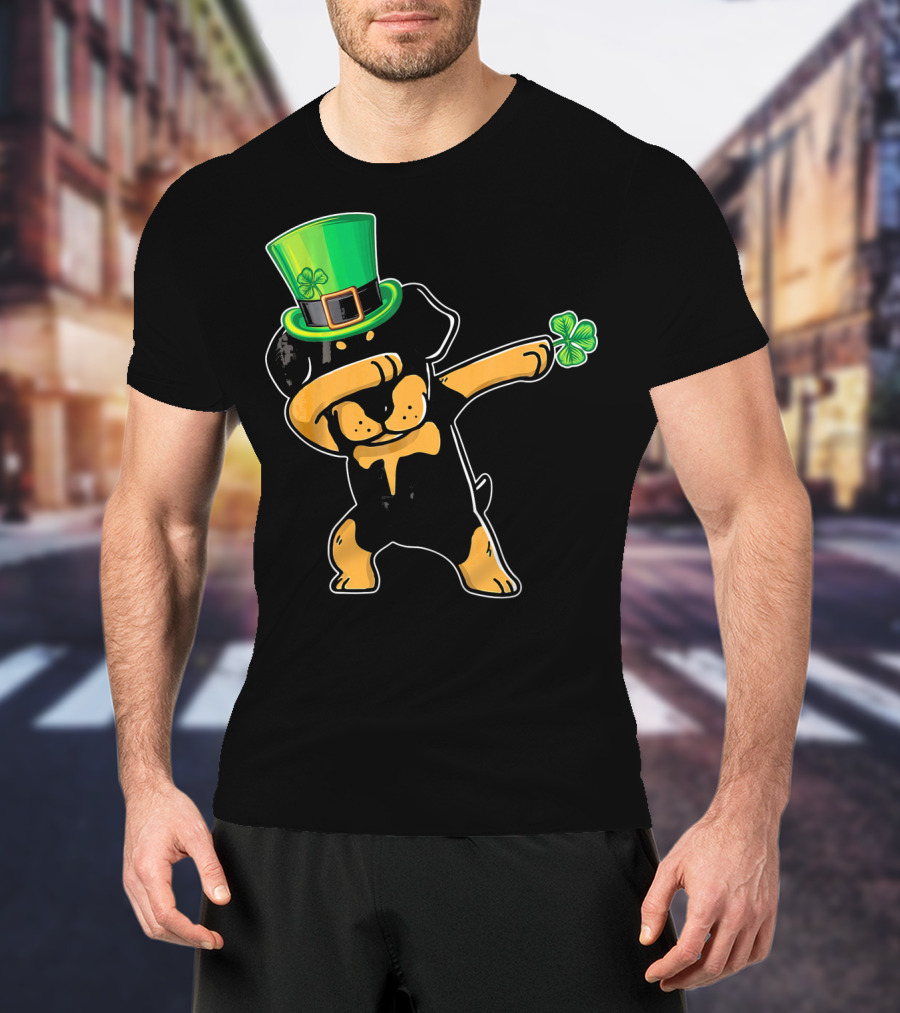 Funny St. Patrick's Day Rottweiler Dab Dabbing Dance With Green Hat And Shamrock T-Shirt