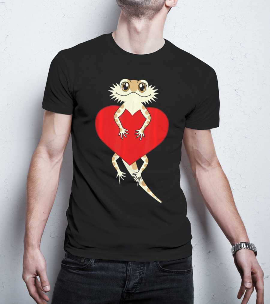 Cute Cartoon Bearded Dragon Hugging Heart Valentines T-Shirt
