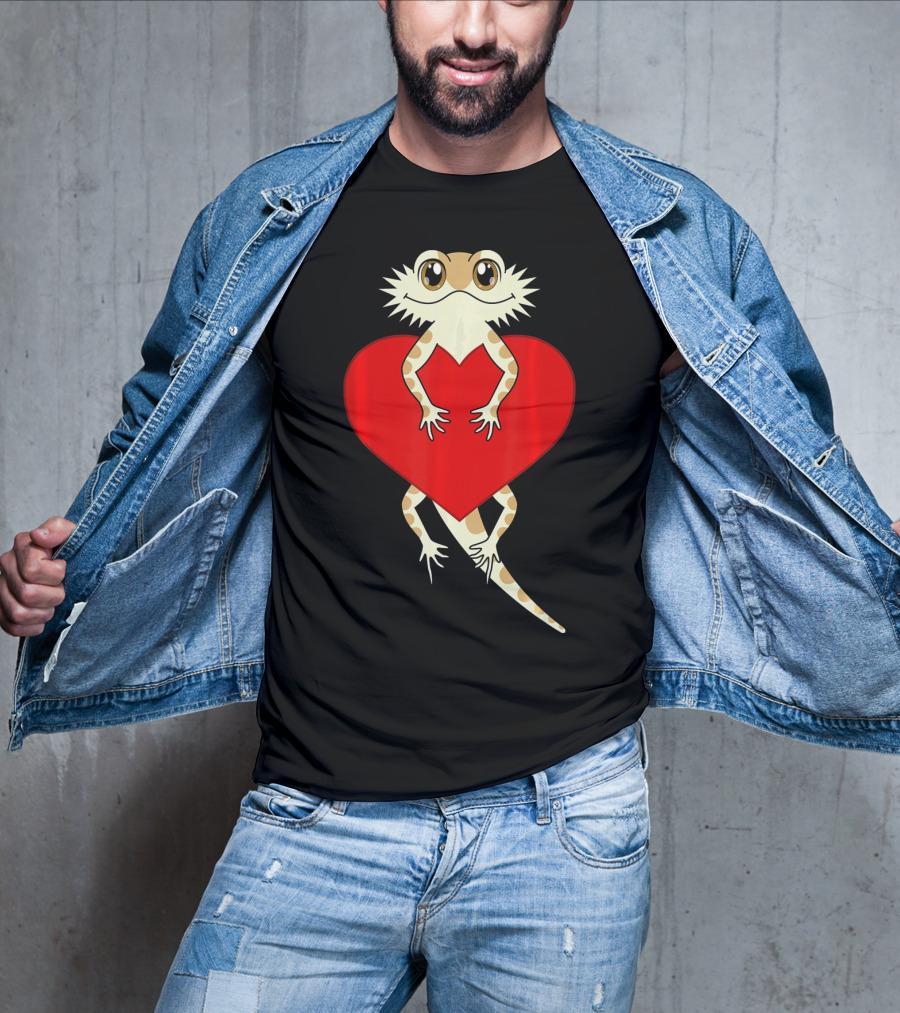 Cute Cartoon Bearded Dragon Hugging Heart Valentines T-Shirt