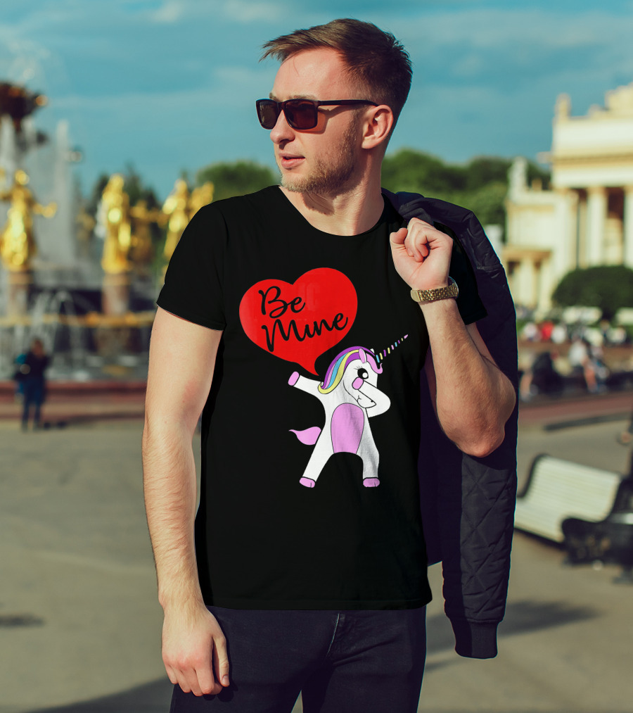 FUNNY DABBING PONY Be Mine Valentines T-Shirt