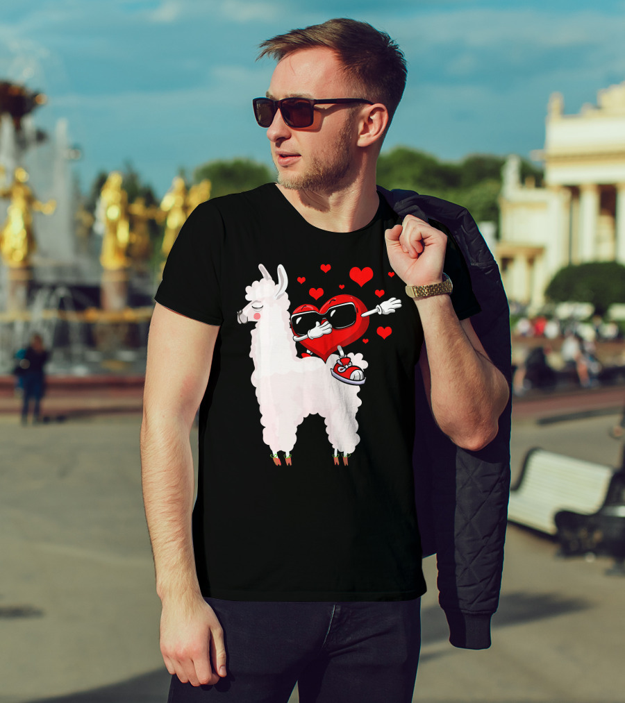 Funny Heart Dabbing On Llama Surrounded By Hearts Valentin T-Shirt