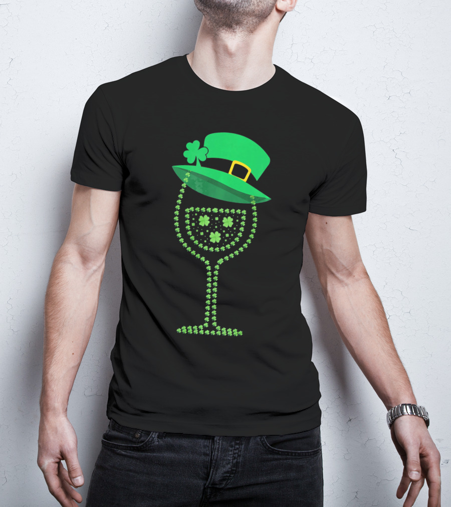 Leprechaun Hat Wine Glass Shamrock St Patrick's Day T-Shirt