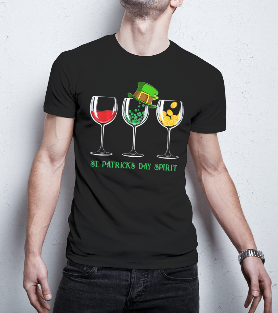 St Patrick's Day Spirit Wine Shamrock Leprechaun Coins T-Shirt
