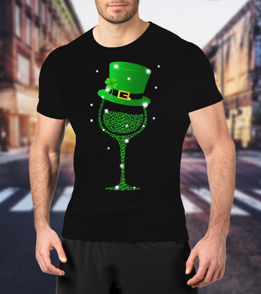 Shamrock Wine Glass St. Patrick's Day Top Hat Sparkle T-Shirt