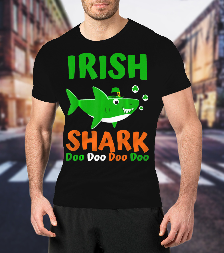 Irish Shark Doo Doo Doo Leprechaun Hat And Shamrocks T-Shirt