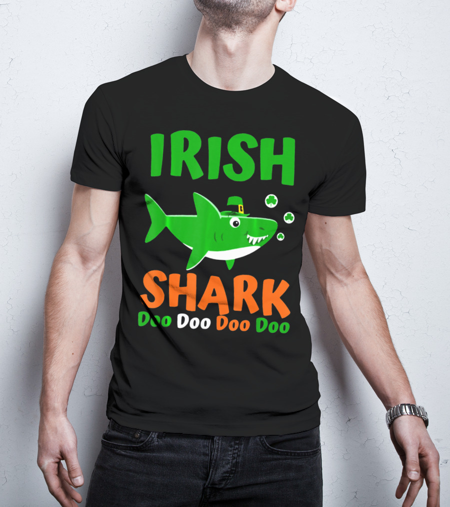 Irish Shark Doo Doo Doo Leprechaun Hat And Shamrocks T-Shirt