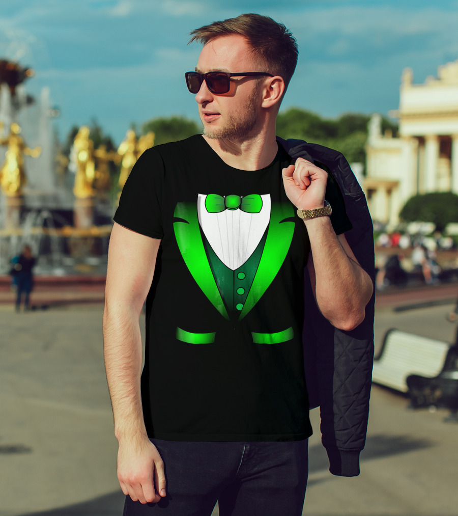 Irish St Patricks Day Leprechaun Green Tuxedo Bowtie T-Shirt