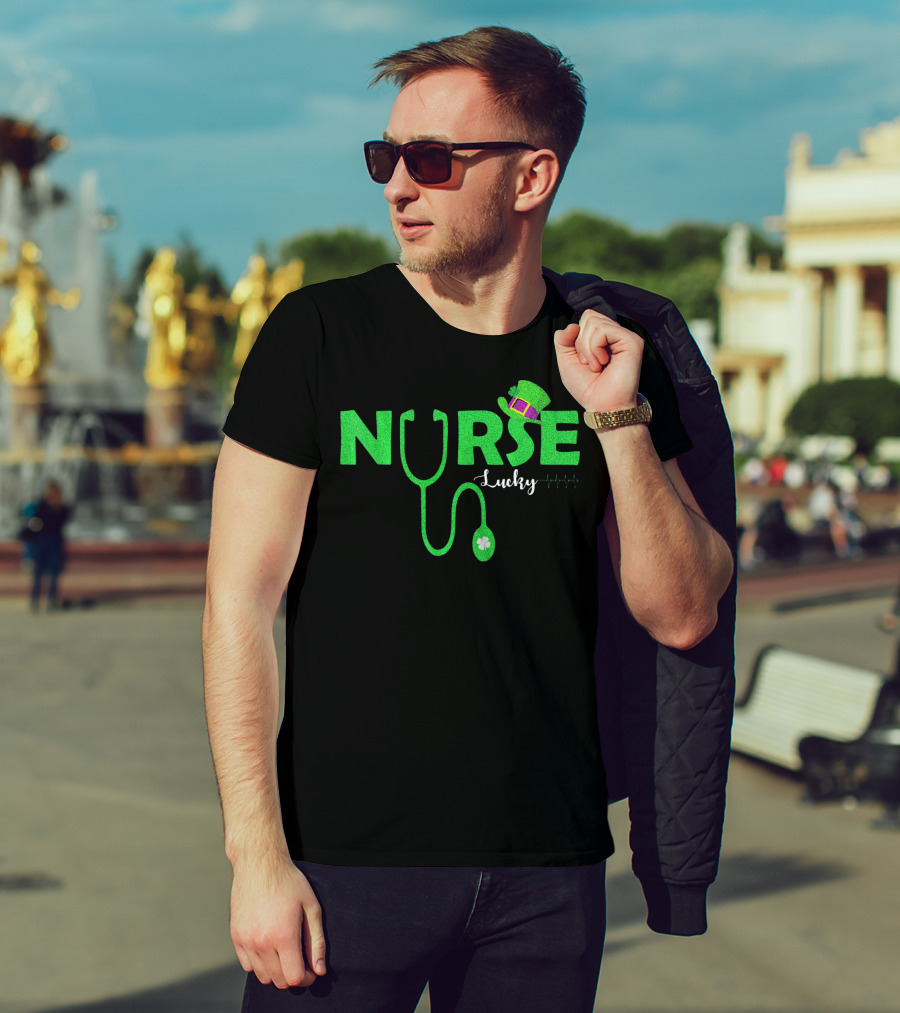 Lucky Nurse St. Patrick's Day With Shamrock Stethoscope And Leprechaun Hat T-Shirt