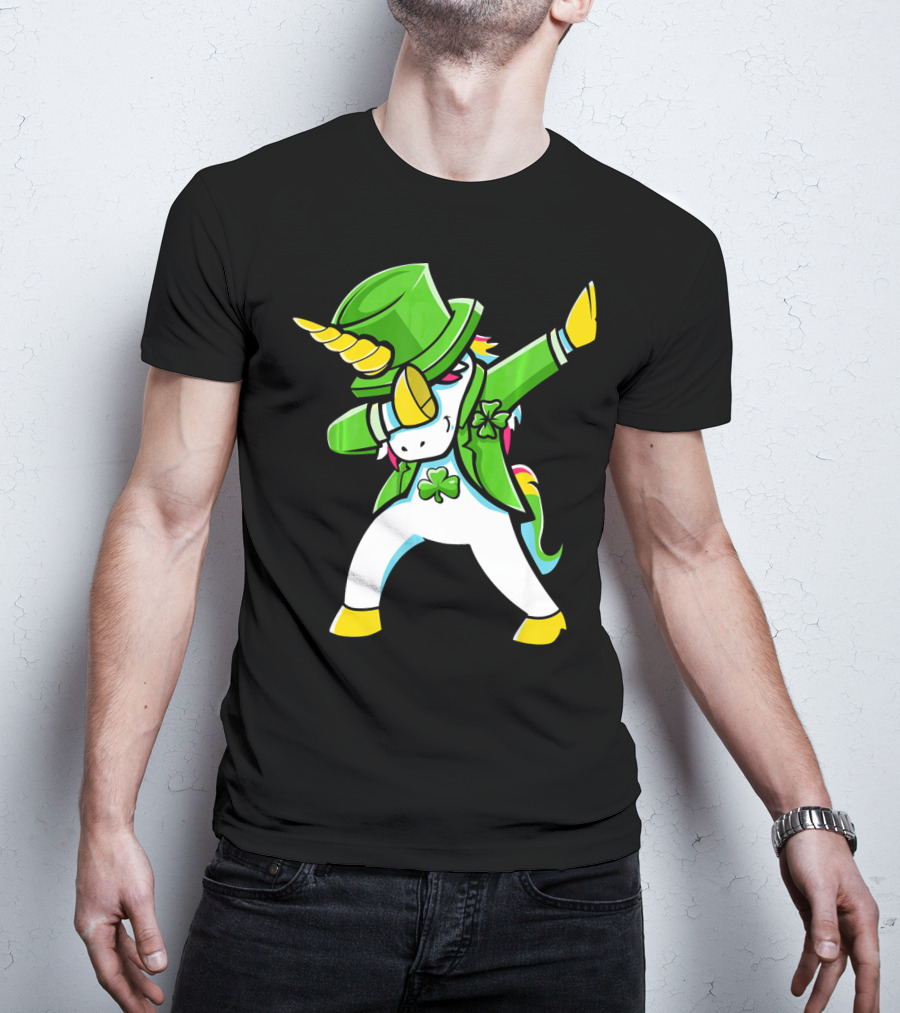 St Patricks Day Unicorn Dabbing Shamrock Hat T-Shirt