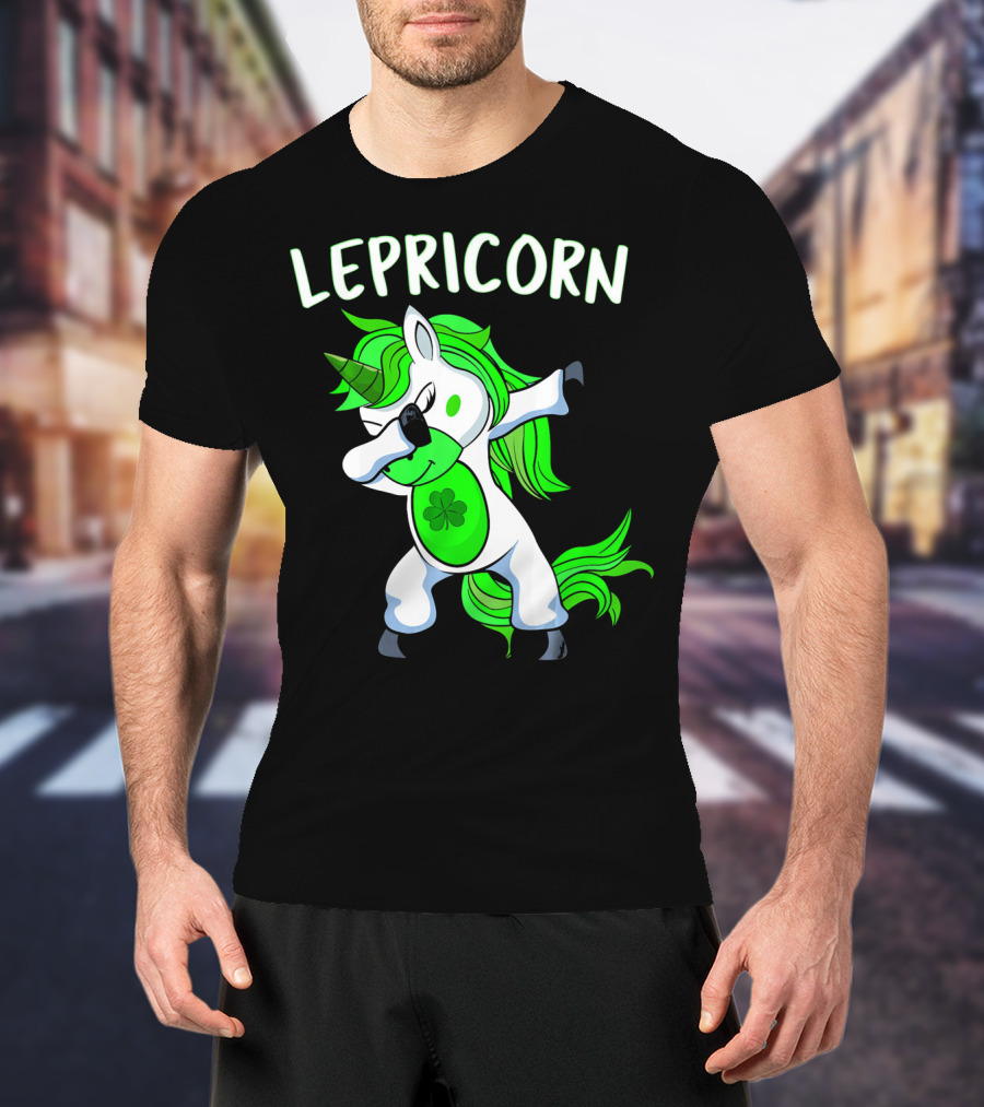 Lepricorn Dabbing Unicorn Leprechaun With Clover T-Shirt