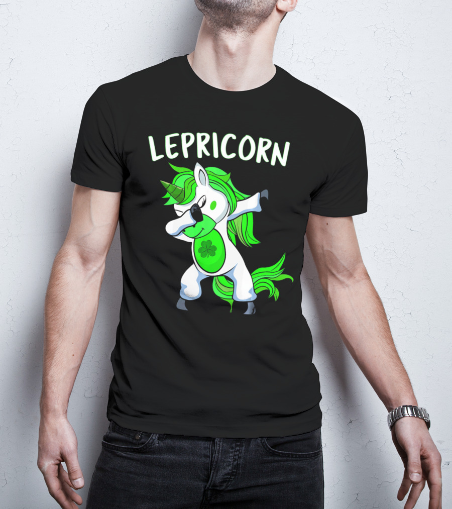 Lepricorn Dabbing Unicorn Leprechaun With Clover T-Shirt