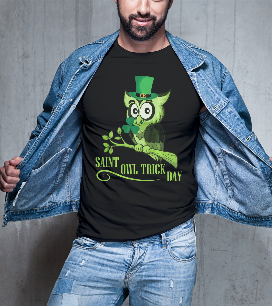 Saint Owl Trick Day Owl With Leprechaun Costume And Shamrock On Tree T-Shirt