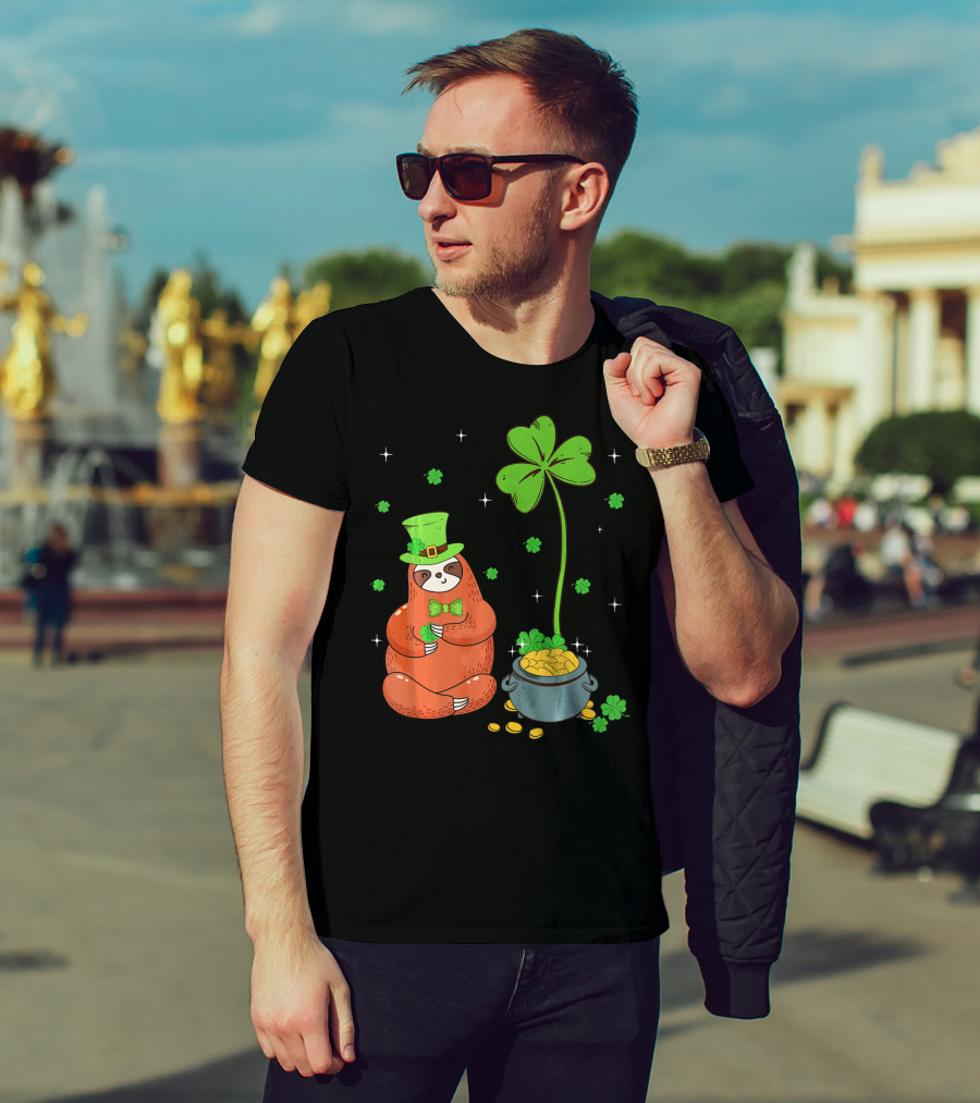 Shamrock Leprechaun Sloth Pot Of Gold St Patricks T-Shirt