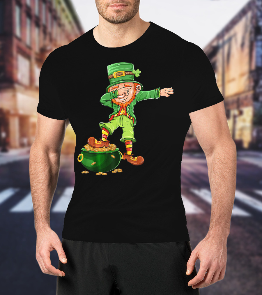 Leprechaun Dabbing St Patricks Day Pot Of Gold T-Shirt