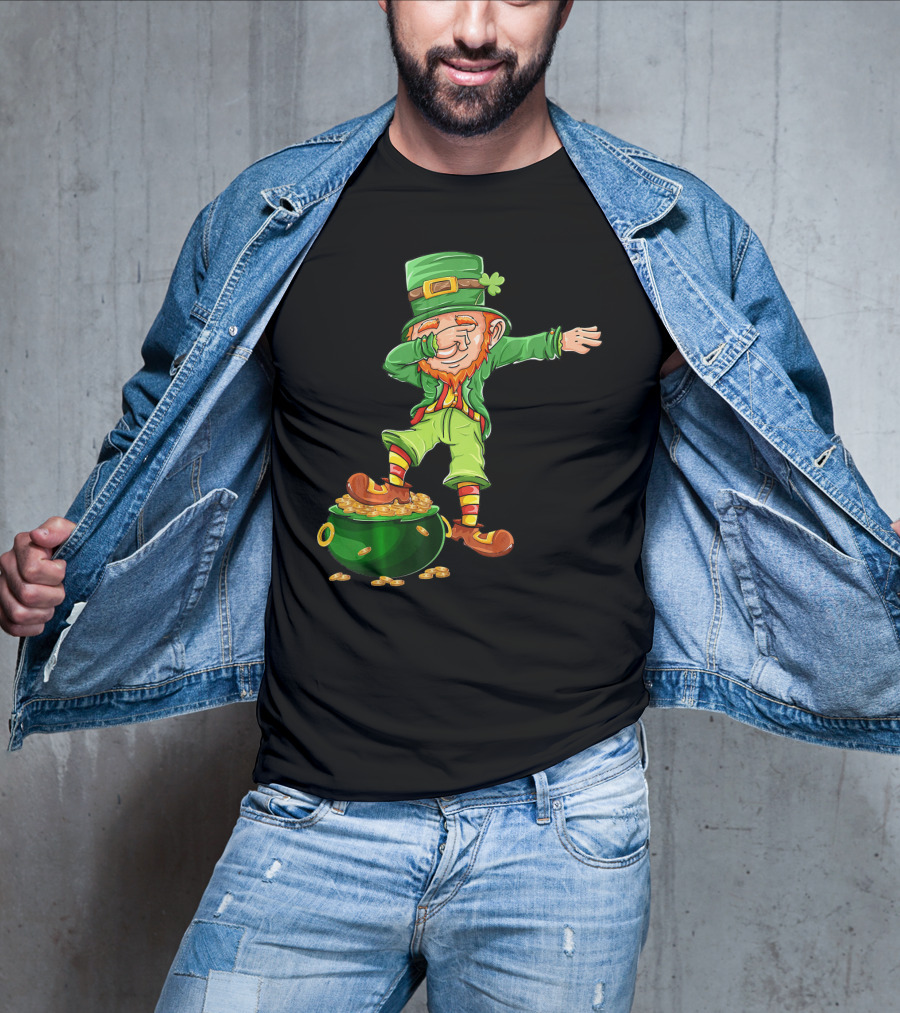 Leprechaun Dabbing St Patricks Day Pot Of Gold T-Shirt