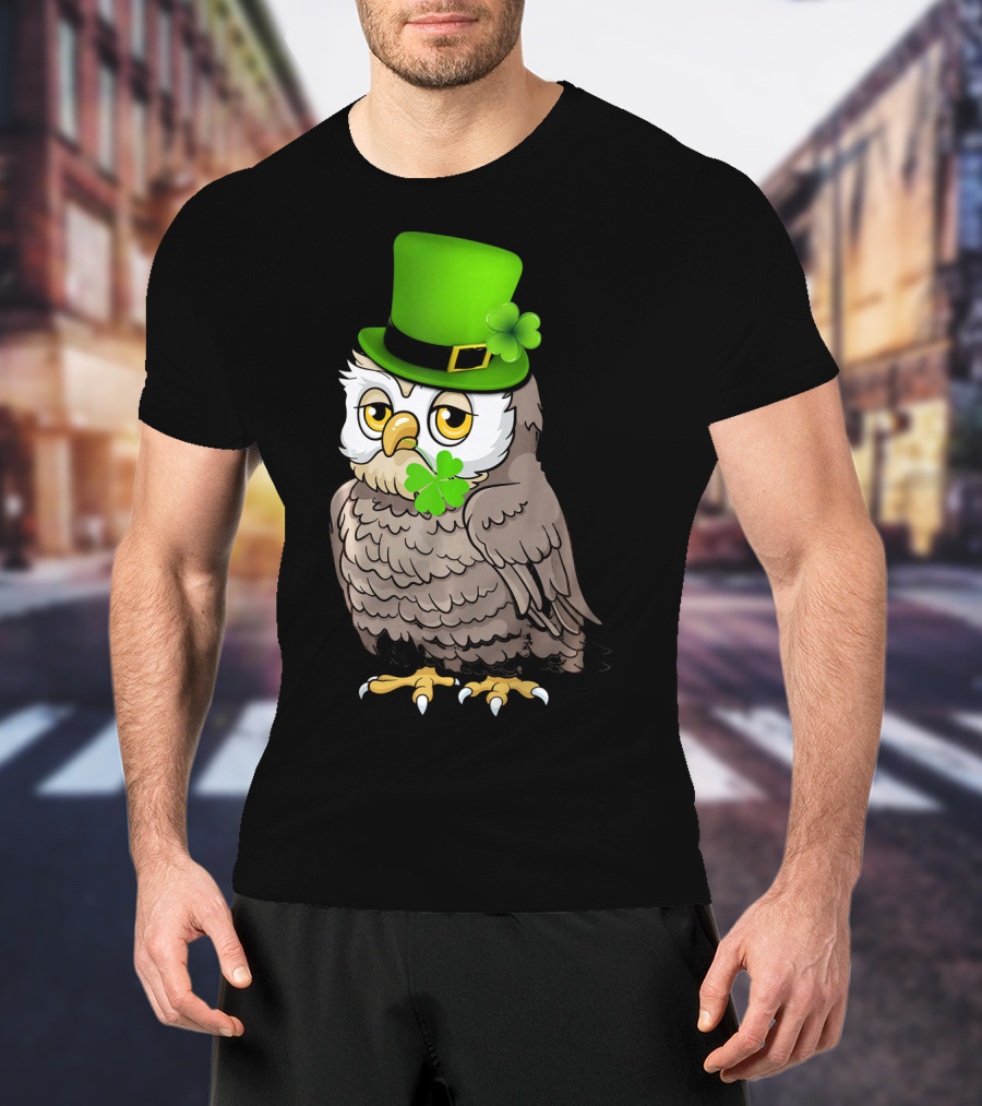 St Patricks Day Owl Wearing Green Hat With Shamrock Clove T-Shirt