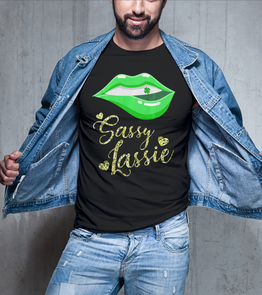 Sassy Lassie St Patricks Day Women Cute Lips Shamrock T-Shirt